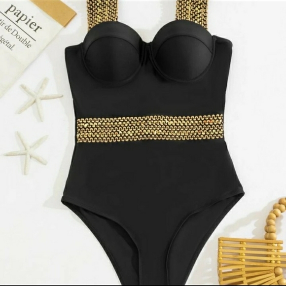 Black push up one piece swimsuit - Picture 7 of 9